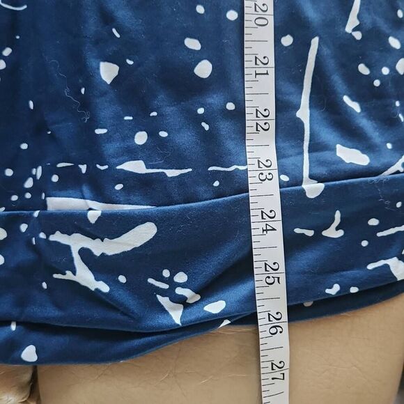 F68 Dark green with white print t-shirt - Picture 5 of 9